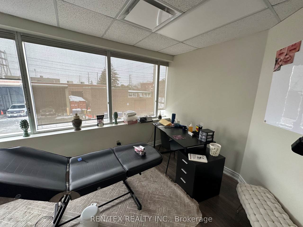 https://bt-photos.global.ssl.fastly.net/toronto/1280_boomver_1_W12827320-1.jpg