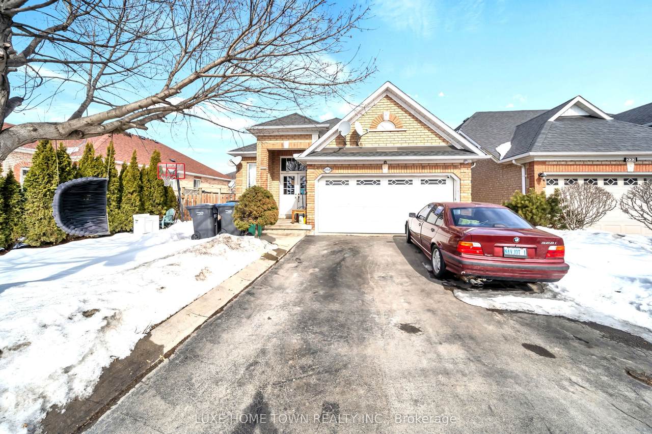 https://bt-photos.global.ssl.fastly.net/toronto/1280_boomver_1_W12845438-1.jpg