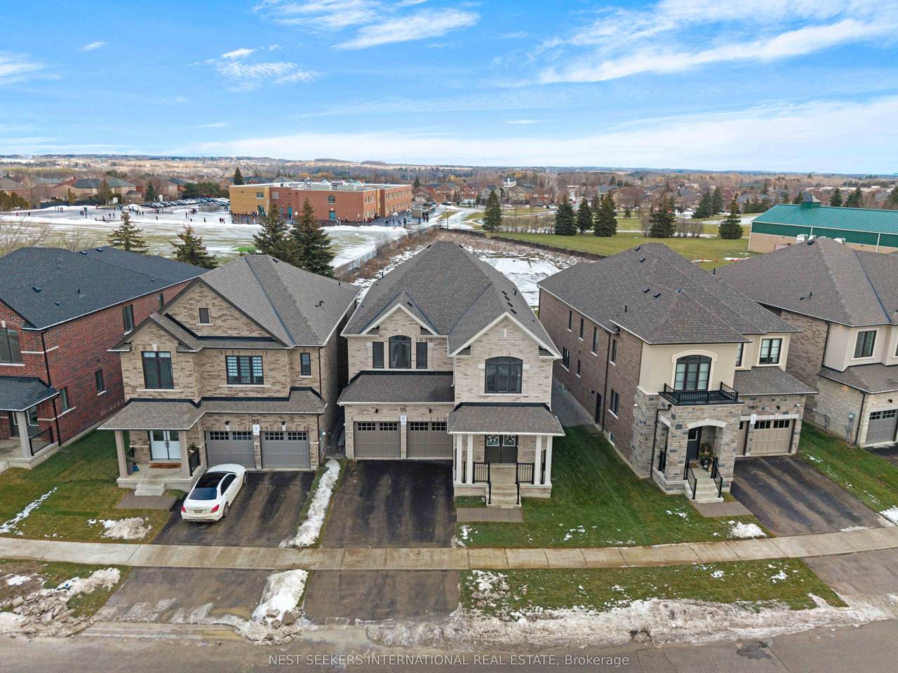 https://bt-photos.global.ssl.fastly.net/toronto/1280_boomver_1_W12848246-1.jpg