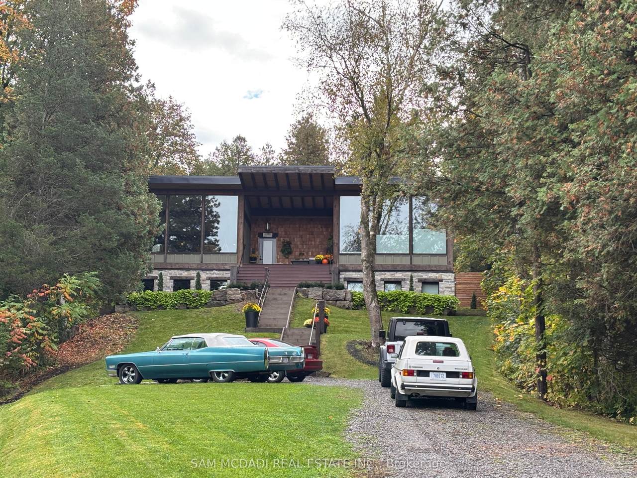 2084 Grand Boulevard - Photo 1