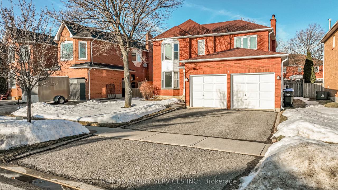 https://bt-photos.global.ssl.fastly.net/toronto/1280_boomver_1_W12854074-1.jpg