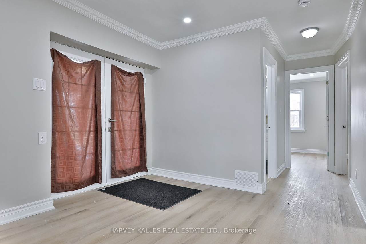 https://bt-photos.global.ssl.fastly.net/toronto/1280_boomver_1_W12856228-1.jpg