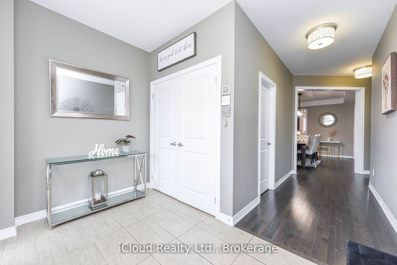 https://bt-photos.global.ssl.fastly.net/toronto/1280_boomver_1_W12868244-1.jpg