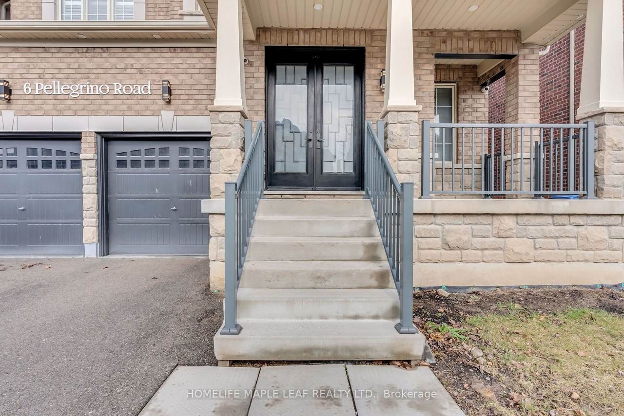 https://bt-photos.global.ssl.fastly.net/toronto/1280_boomver_1_W12947740-1.jpg