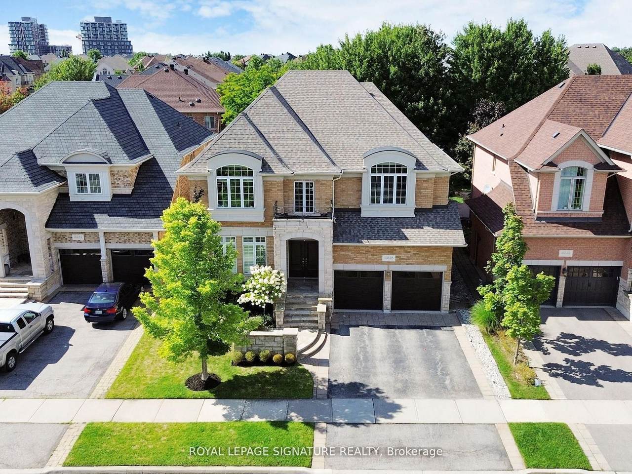 https://bt-photos.global.ssl.fastly.net/toronto/1280_boomver_1_W12949344-1.jpg