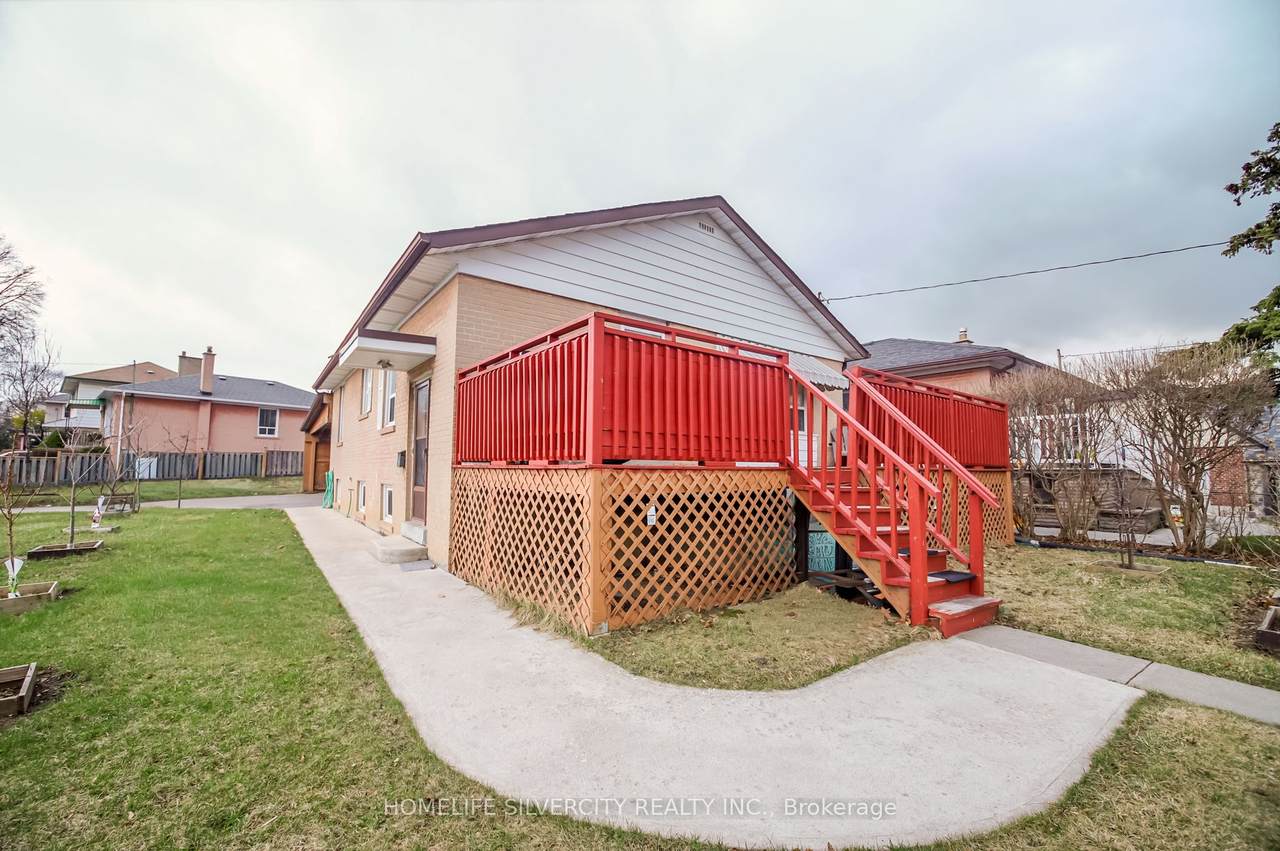 https://bt-photos.global.ssl.fastly.net/toronto/1280_boomver_1_W12950822-1.jpg