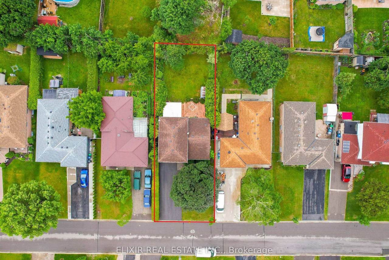 43 Bromley Crescent - Photo 1