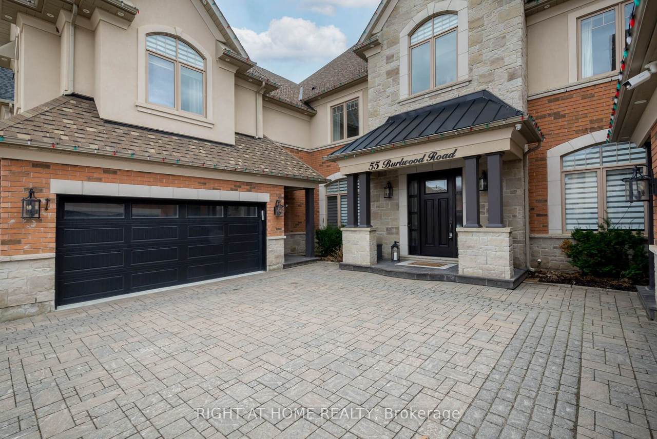https://bt-photos.global.ssl.fastly.net/toronto/1280_boomver_1_W12954350-1.jpg