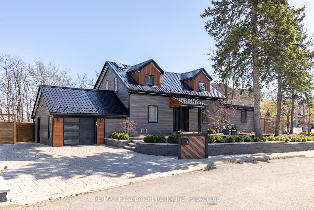 676 Bayshore Boulevard - Photo 1
