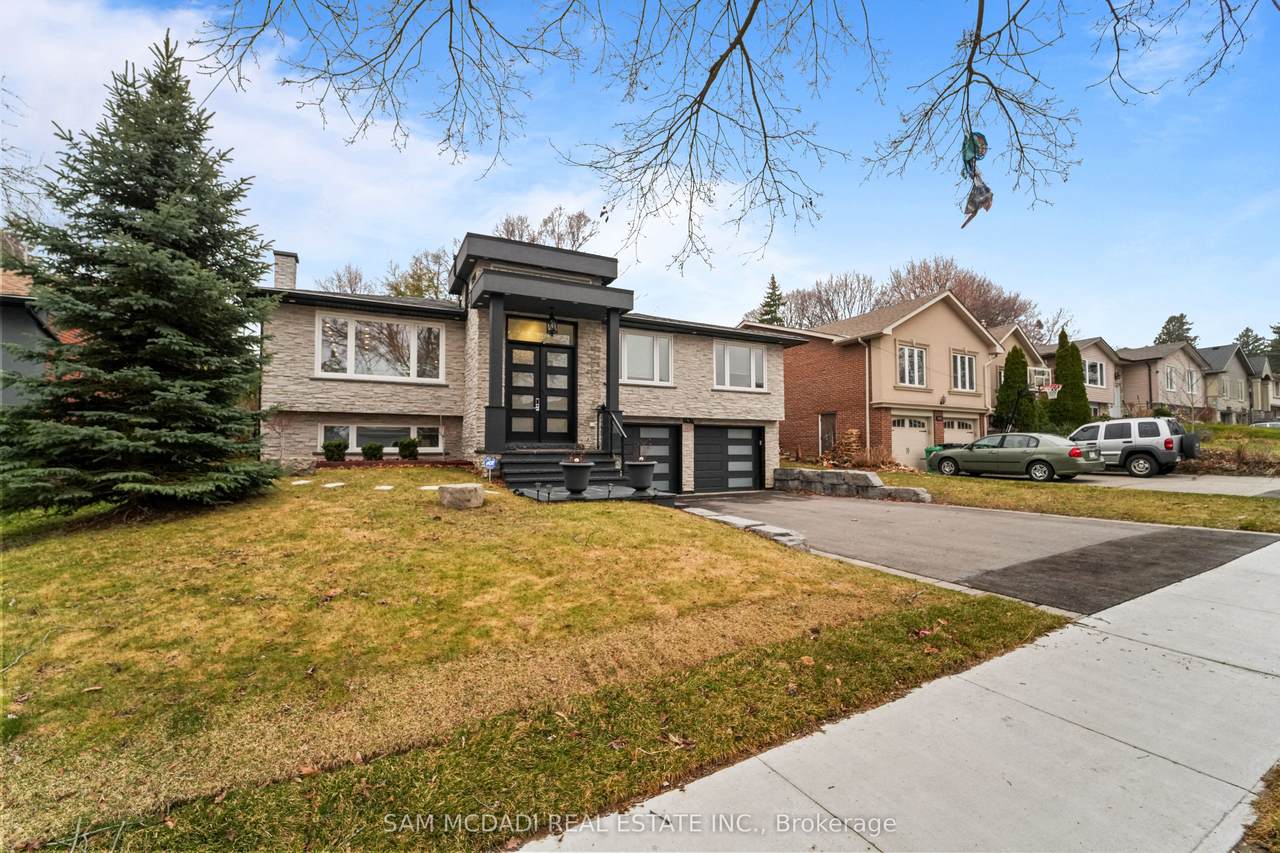 https://bt-photos.global.ssl.fastly.net/toronto/1280_boomver_1_W12955798-1.jpg