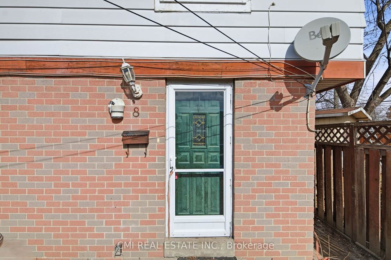 https://bt-photos.global.ssl.fastly.net/toronto/1280_boomver_1_W13006368-1.jpg
