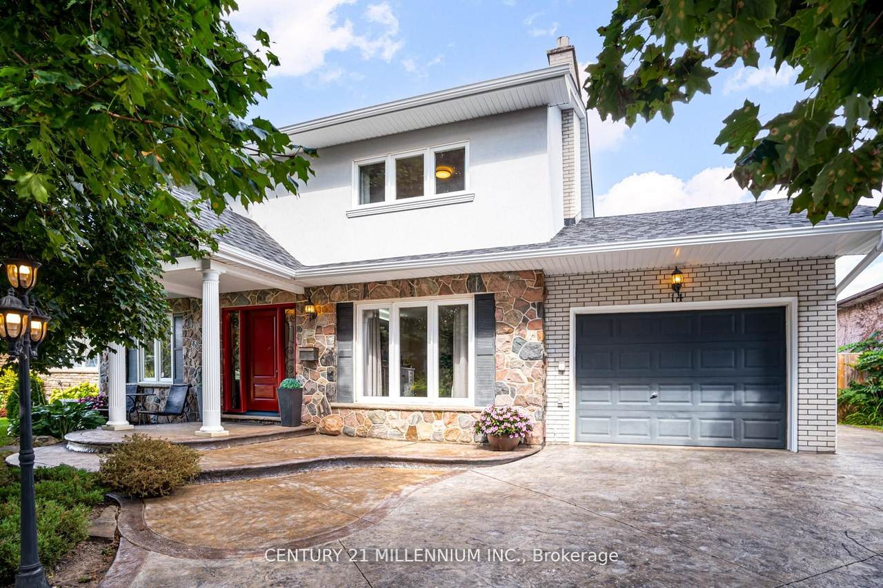 14 Greystone Crescent - Photo 1