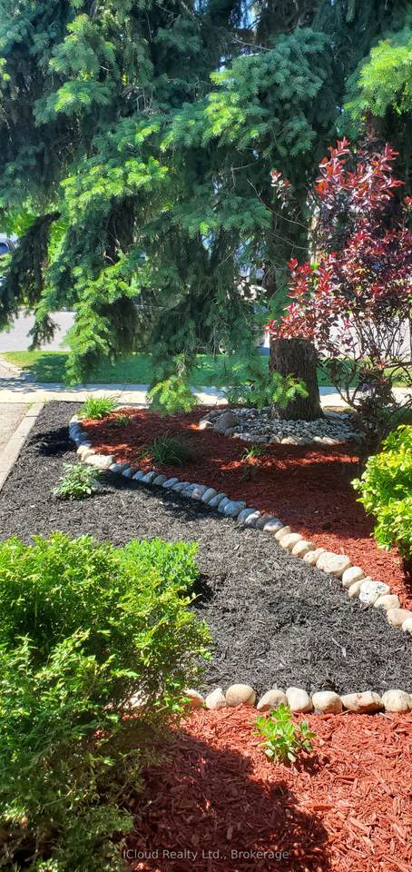 https://bt-photos.global.ssl.fastly.net/toronto/1280_boomver_1_W13008320-1.jpg