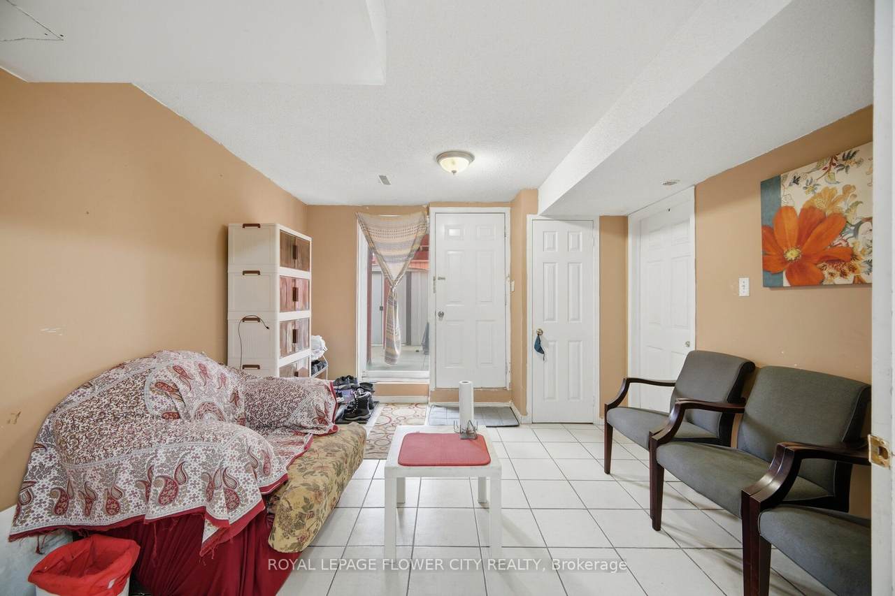 https://bt-photos.global.ssl.fastly.net/toronto/1280_boomver_1_W13046100-1.jpg