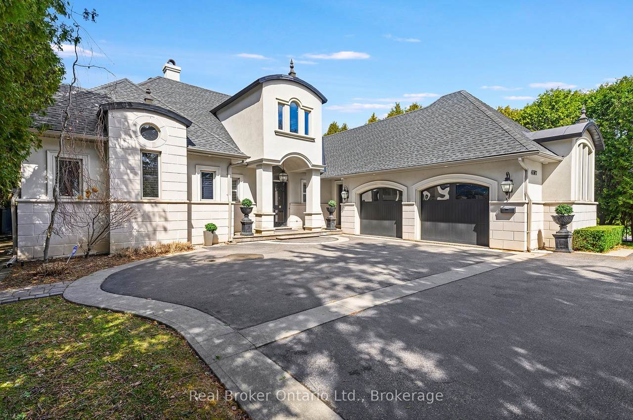 4507 Lakeshore Road - Photo 1