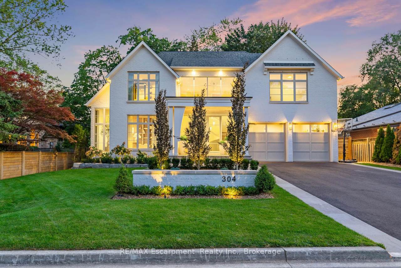 304 Pomona Avenue - Photo 1
