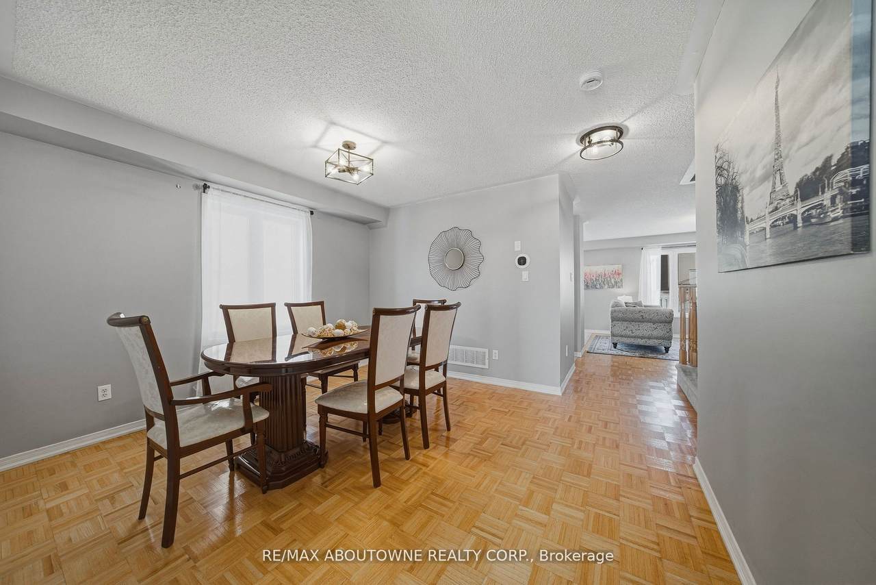 https://bt-photos.global.ssl.fastly.net/toronto/1280_boomver_1_W13446144-1.jpg