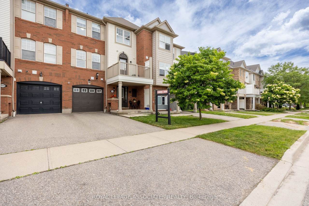 https://bt-photos.global.ssl.fastly.net/toronto/1280_boomver_1_W13452268-1.jpg
