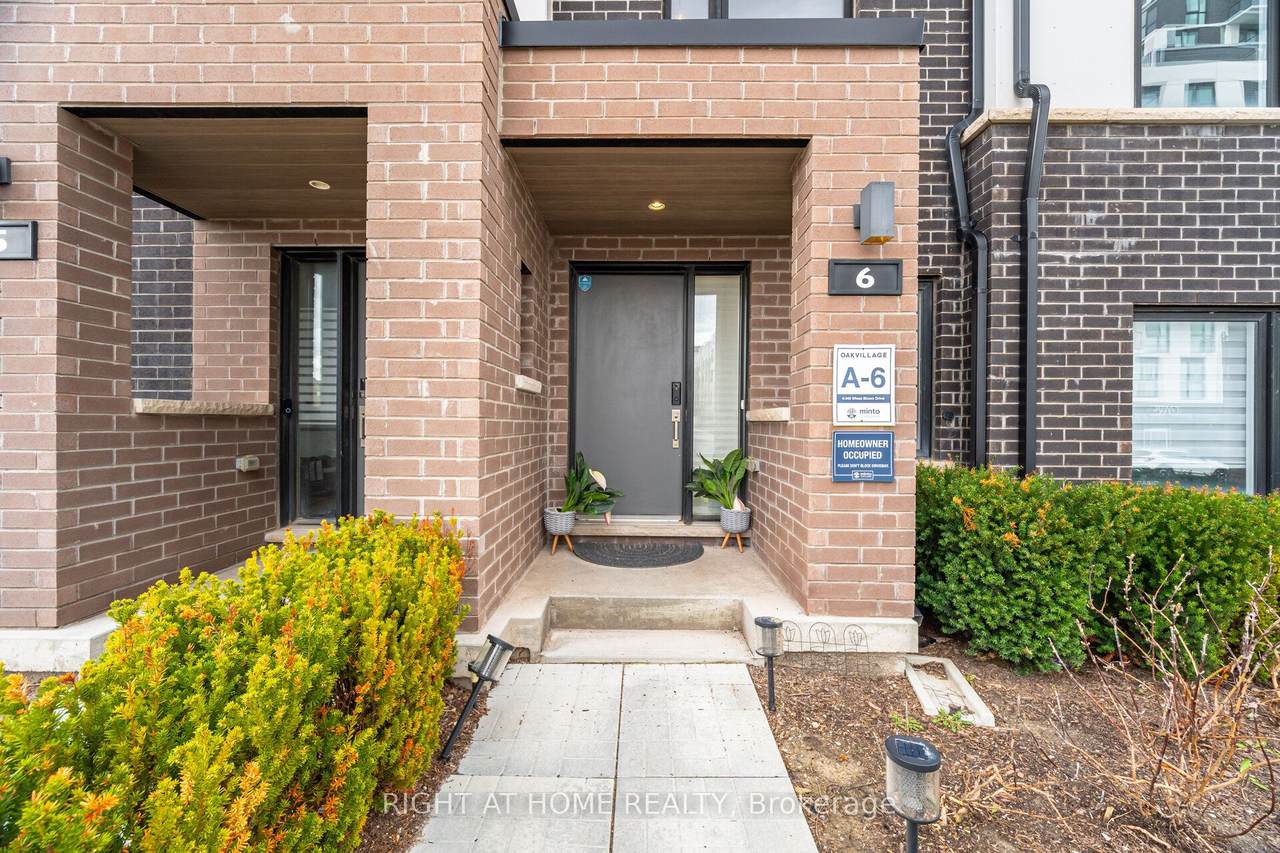 https://bt-photos.global.ssl.fastly.net/toronto/1280_boomver_1_W13471856-1.jpg