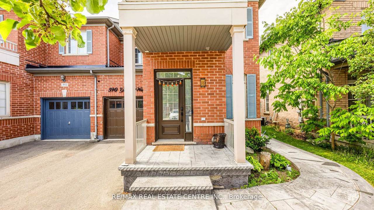https://bt-photos.global.ssl.fastly.net/toronto/1280_boomver_1_W13486578-1.jpg