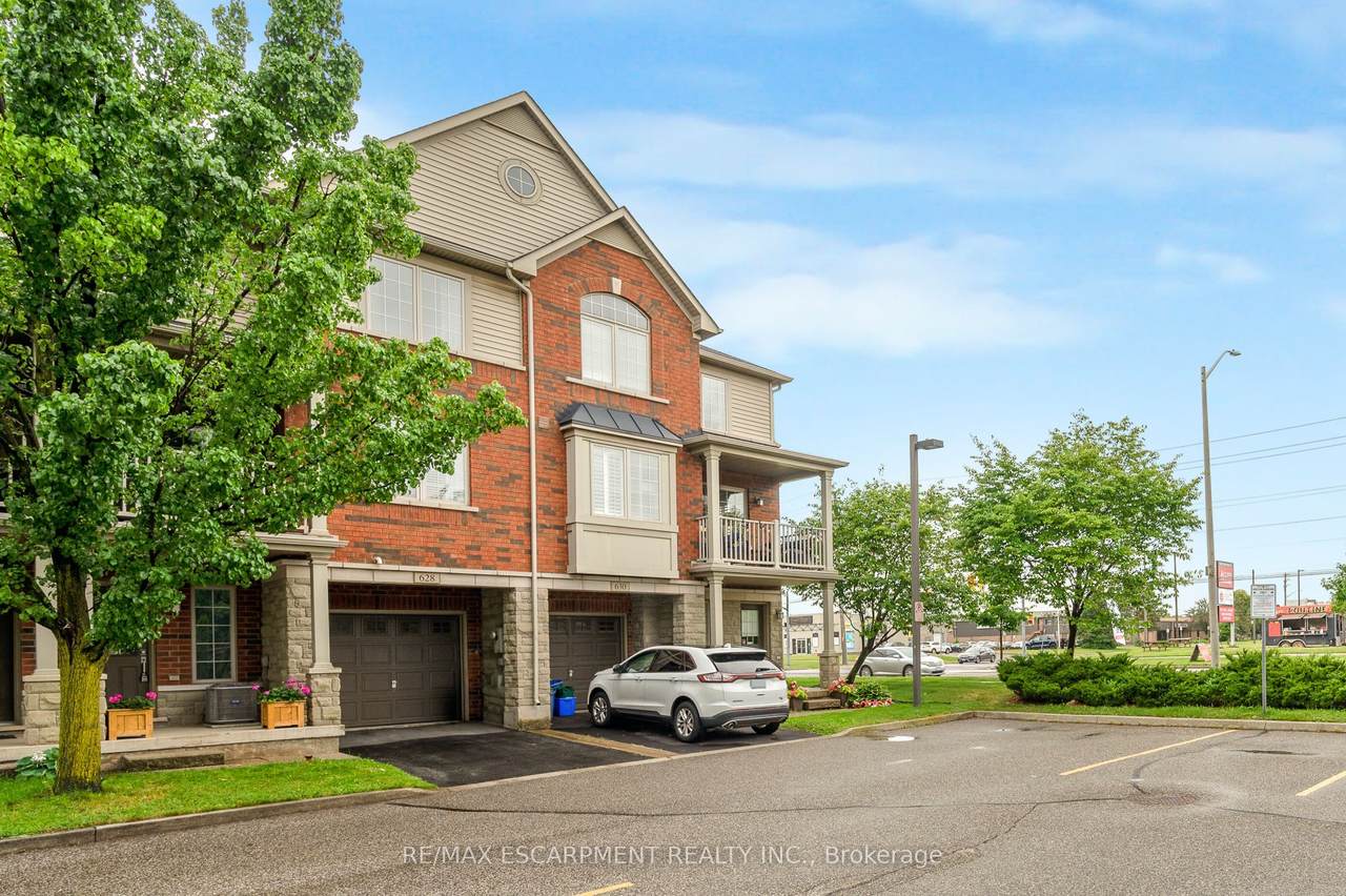 https://bt-photos.global.ssl.fastly.net/toronto/1280_boomver_1_W13487520-1.jpg