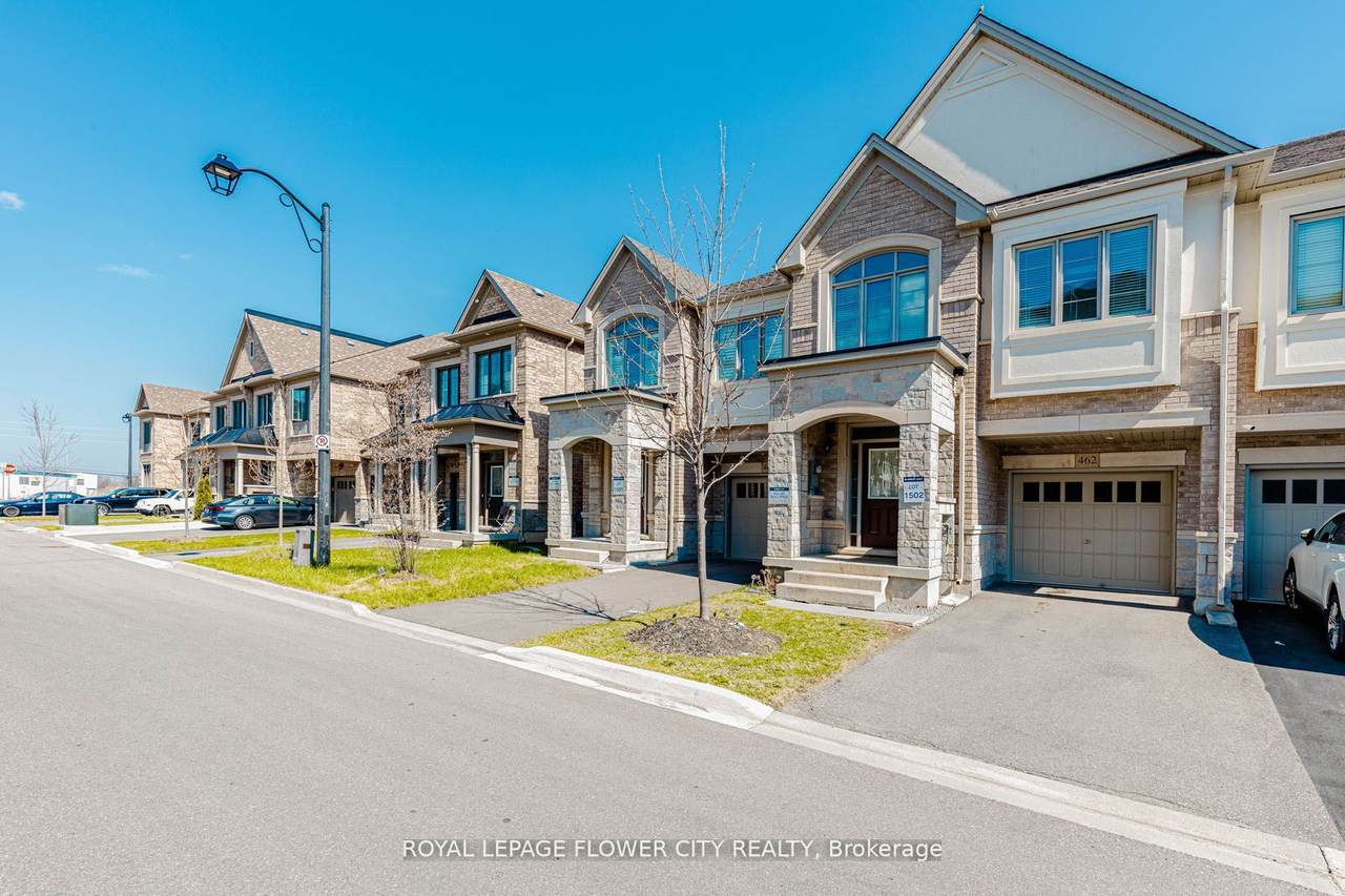 https://bt-photos.global.ssl.fastly.net/toronto/1280_boomver_1_W13507586-1.jpg