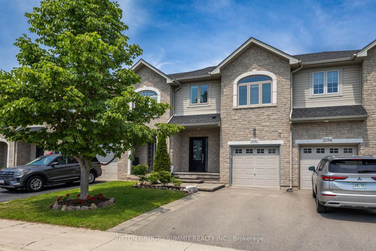 2092 English Crescent - Photo 1