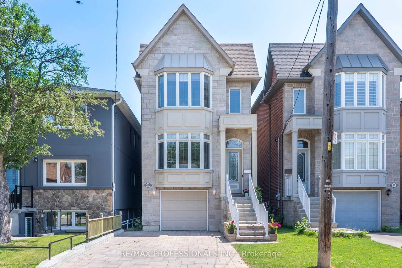 https://bt-photos.global.ssl.fastly.net/toronto/1280_boomver_1_W13517398-1.jpg