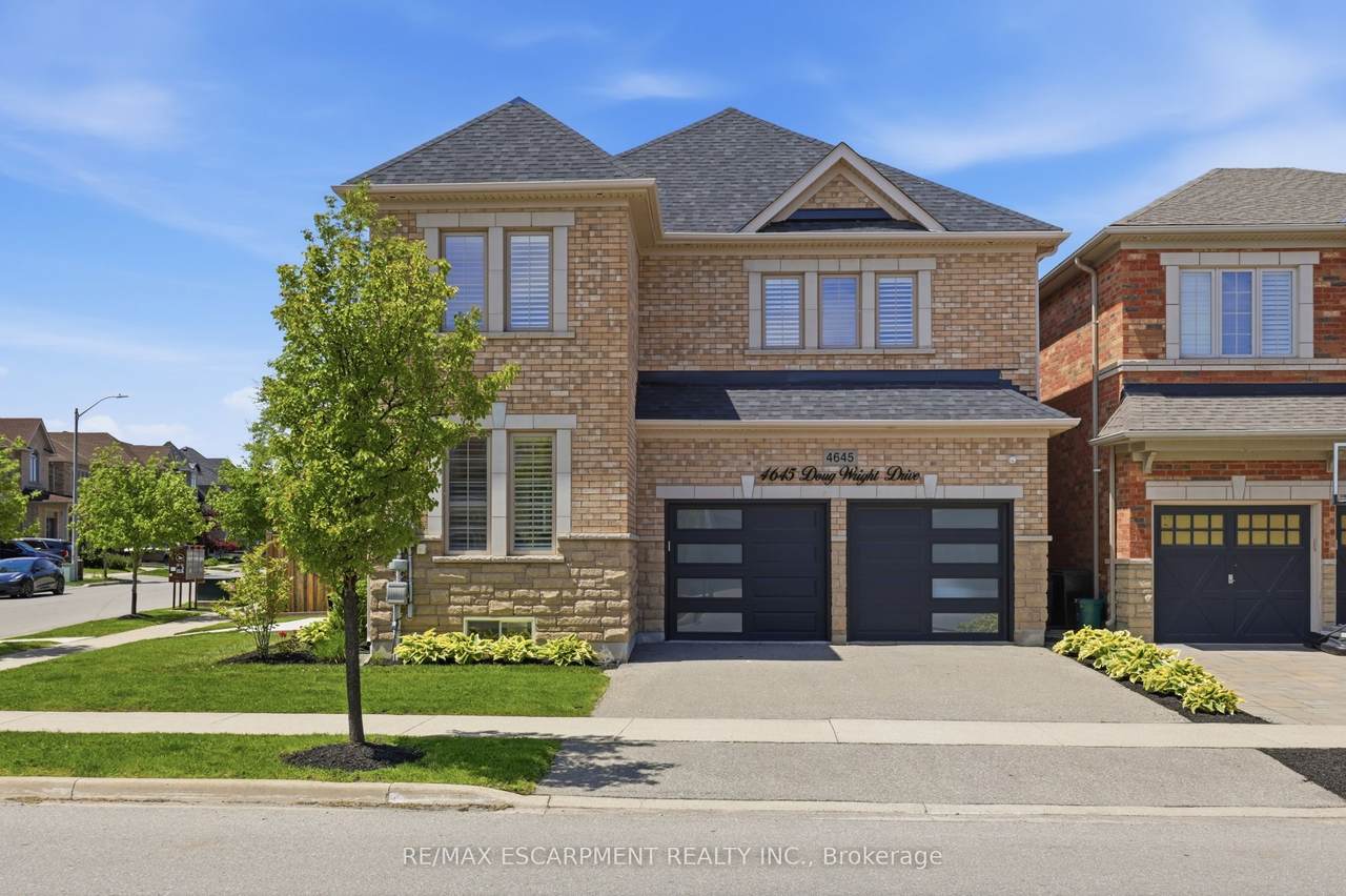 https://bt-photos.global.ssl.fastly.net/toronto/1280_boomver_1_W13518454-1.jpg