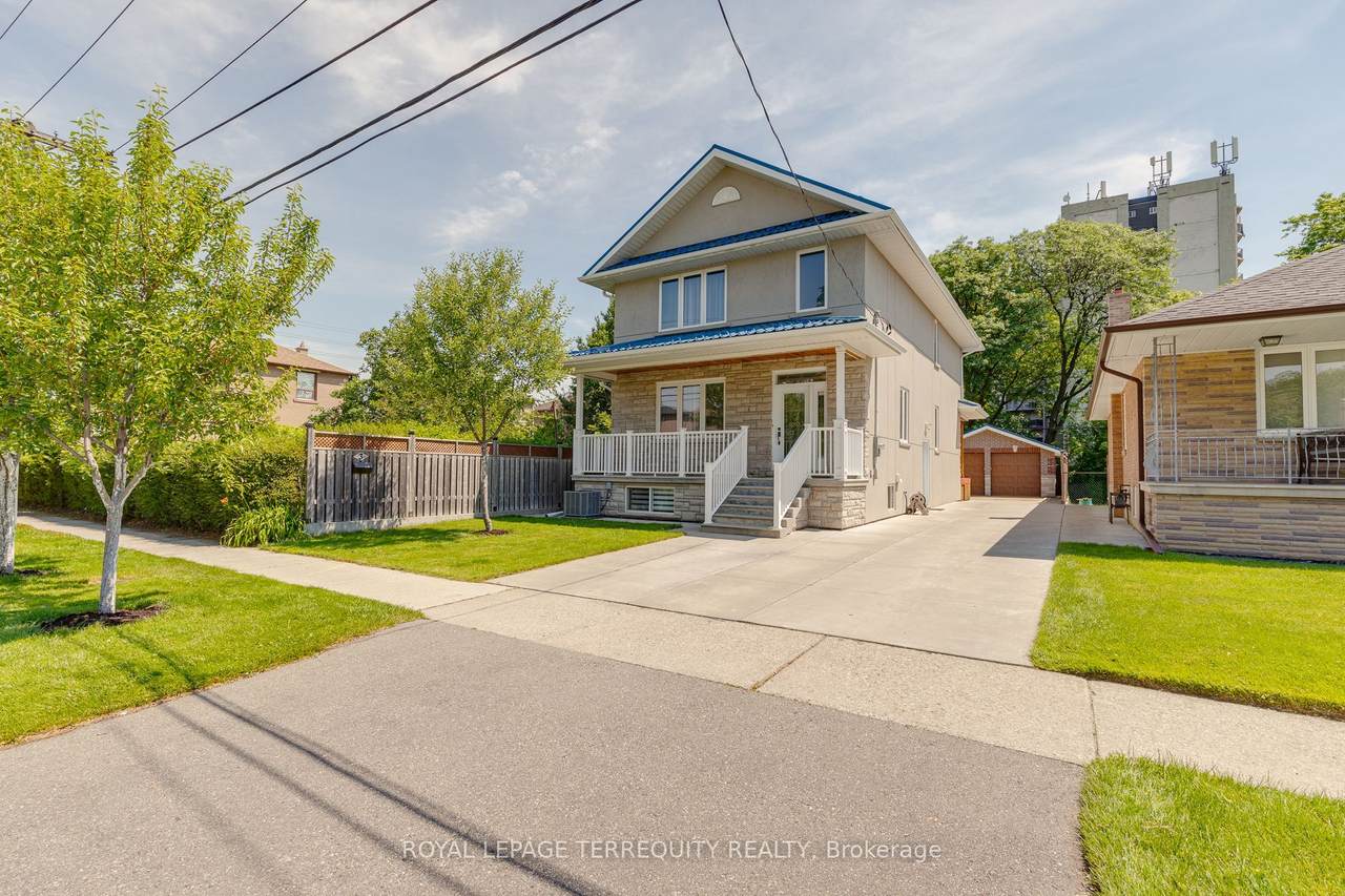 https://bt-photos.global.ssl.fastly.net/toronto/1280_boomver_1_W13519450-1.jpg