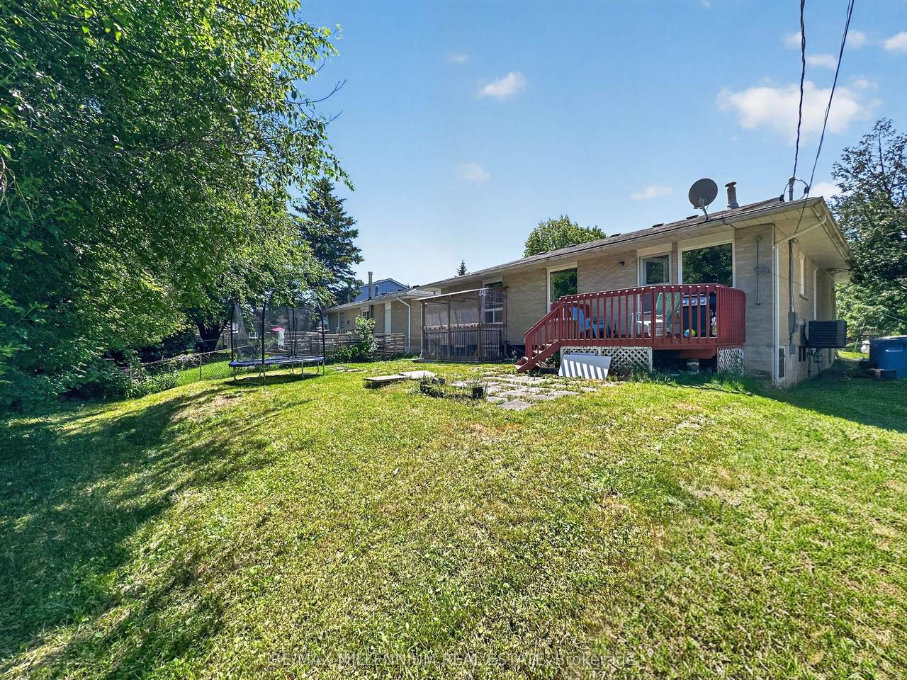 19 Cardwell Street - Photo 1