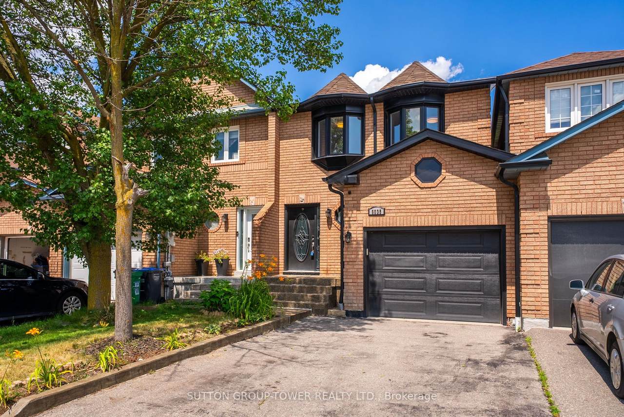 https://bt-photos.global.ssl.fastly.net/toronto/1280_boomver_1_W13526096-1.jpg