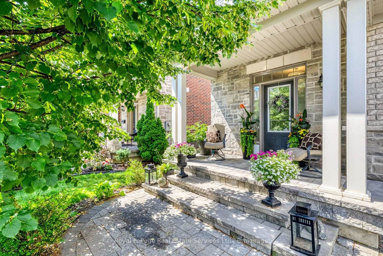 https://bt-photos.global.ssl.fastly.net/toronto/1280_boomver_1_W13543480-1.jpg
