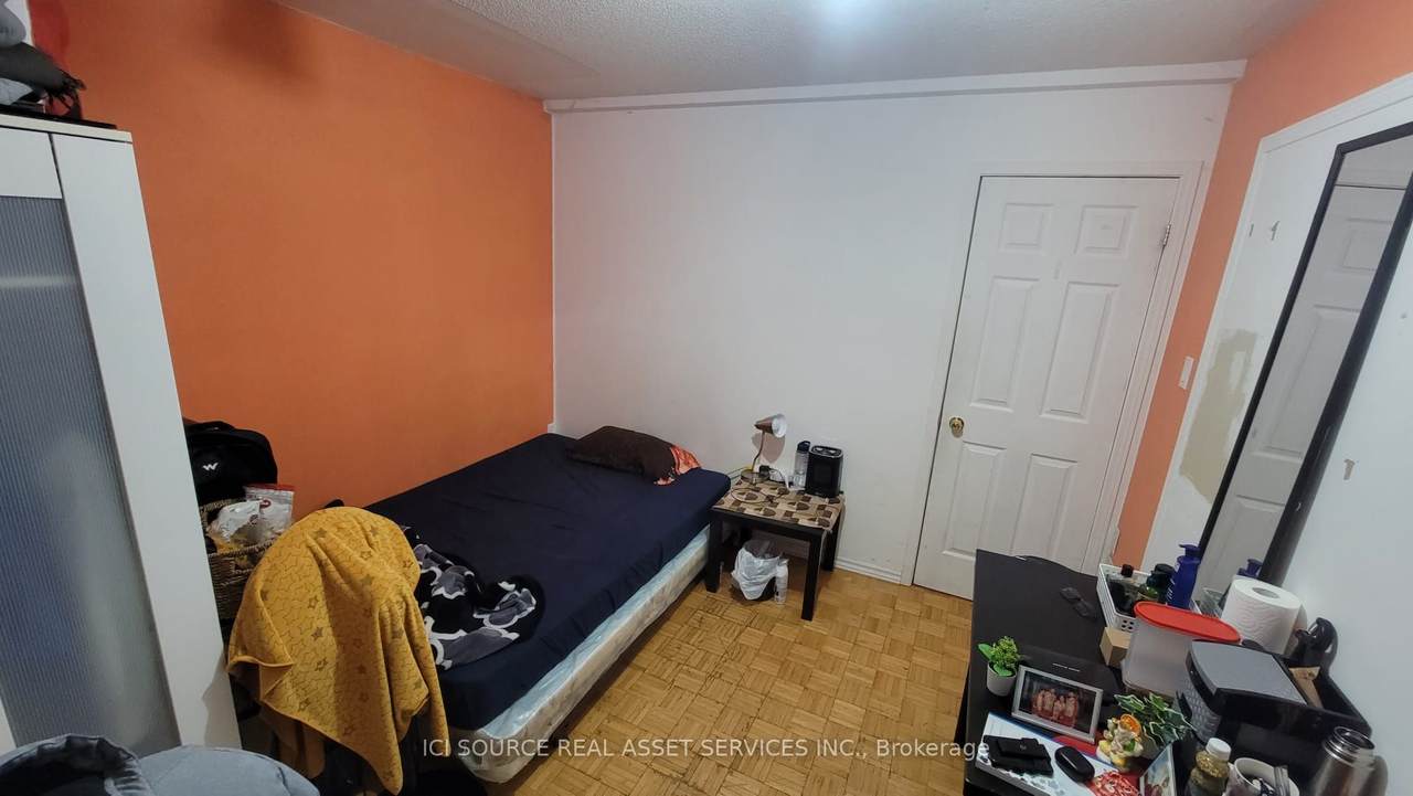 https://bt-photos.global.ssl.fastly.net/toronto/1280_boomver_1_W13547220-1.jpg