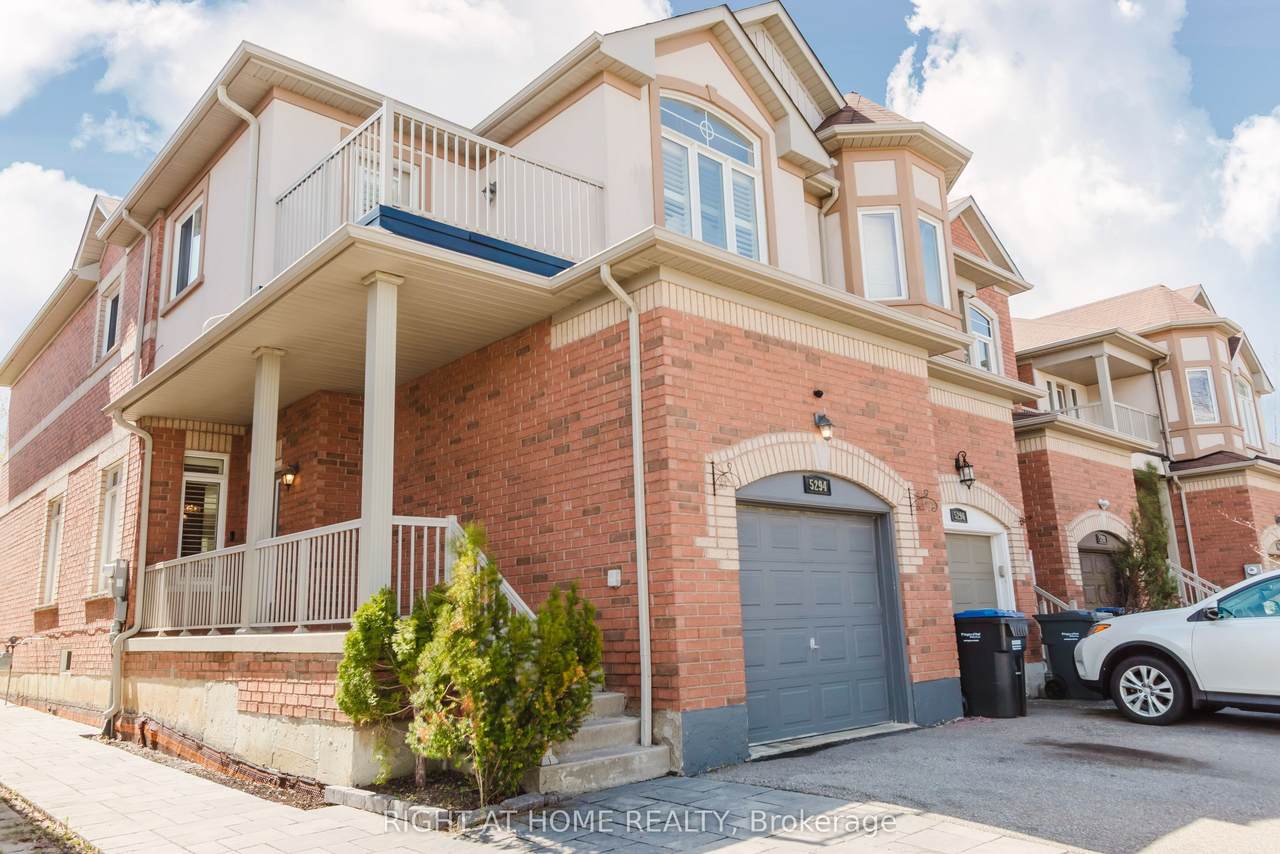 https://bt-photos.global.ssl.fastly.net/toronto/1280_boomver_1_W13564518-1.jpg