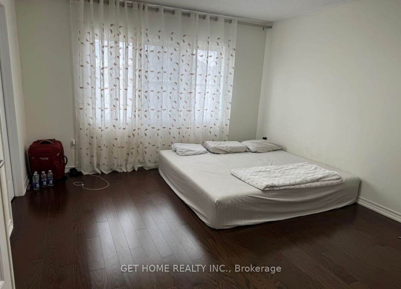 https://bt-photos.global.ssl.fastly.net/toronto/1280_boomver_1_W13607652-1.jpg