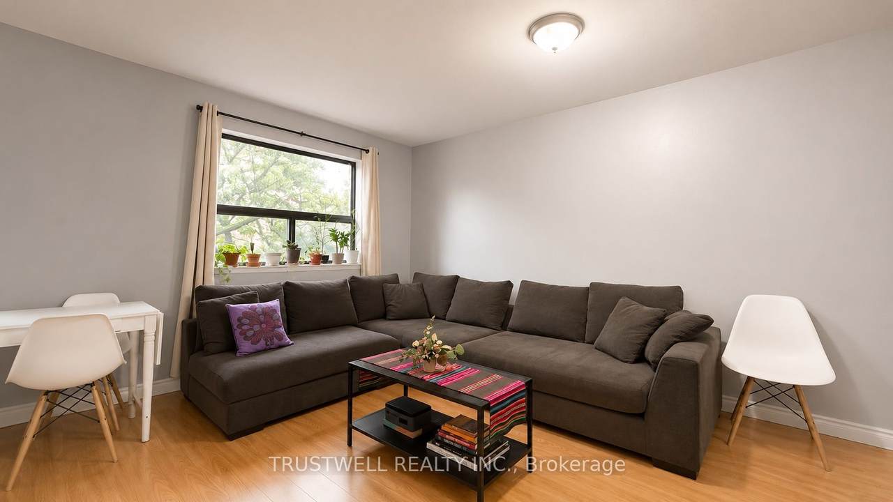 https://bt-photos.global.ssl.fastly.net/toronto/1280_boomver_1_W13617844-1.jpg