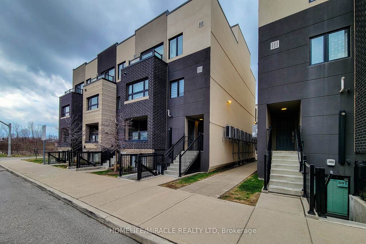 1127 Cooke Boulevard - Photo 1