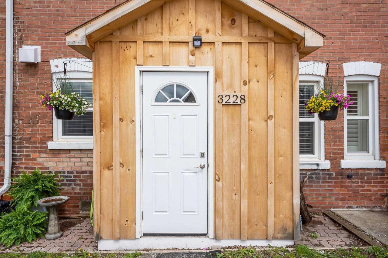 3228 Steeles Ave - Photo 1