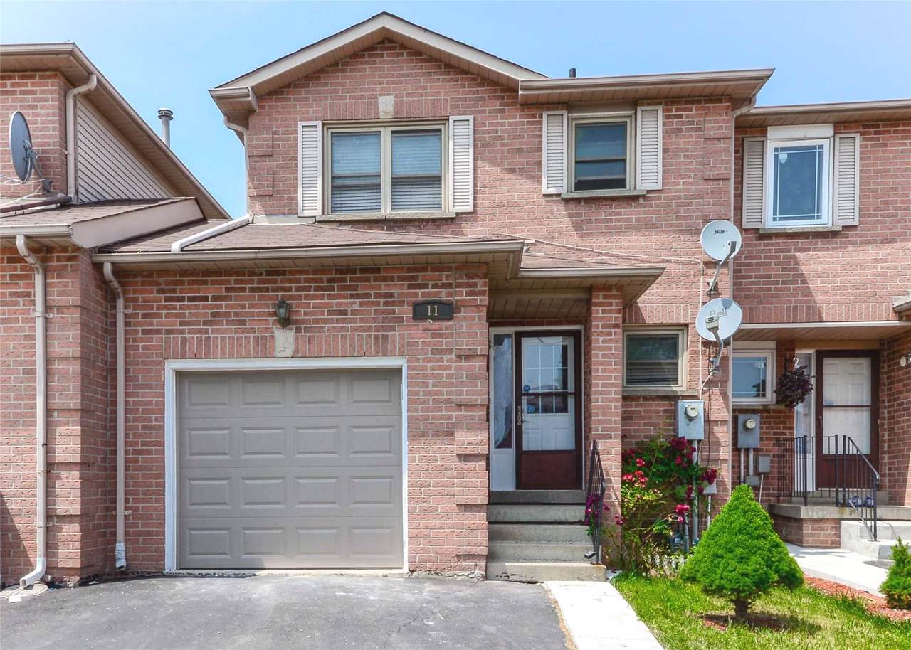 11 Thorntree Cres - Photo 1