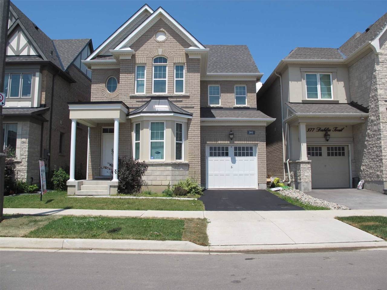 381 Dahlia Tr - Photo 1