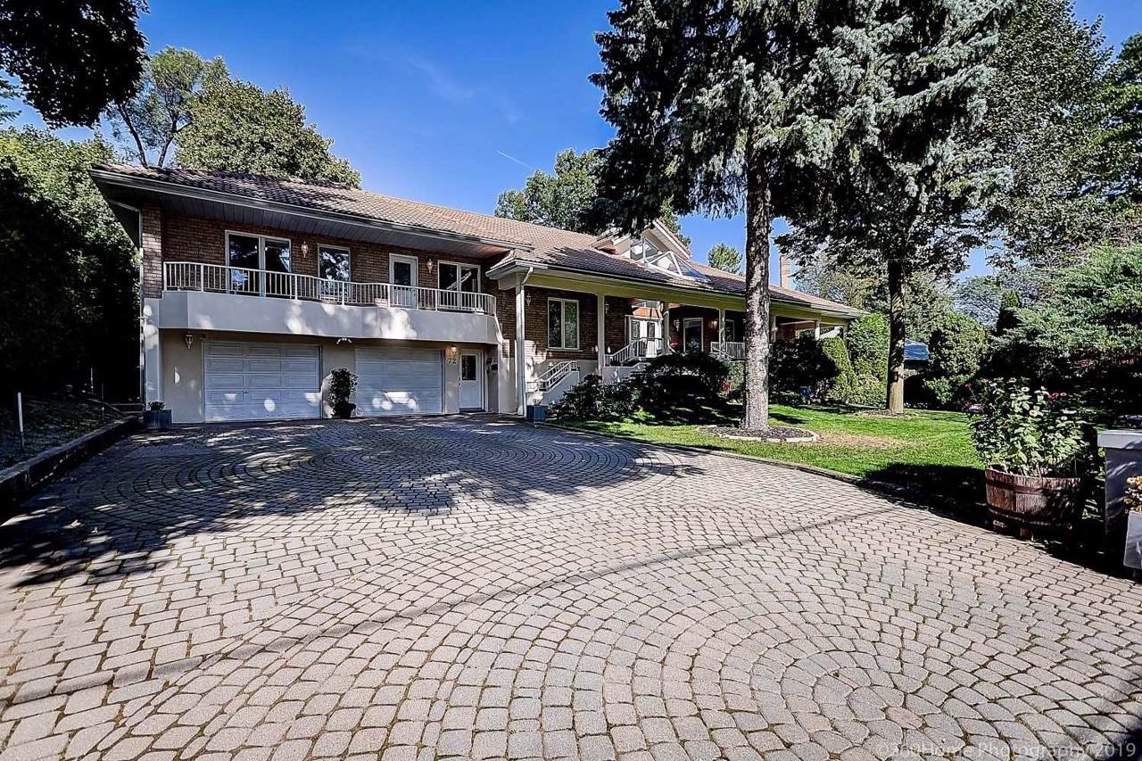 72 Leggett Ave - Photo 1