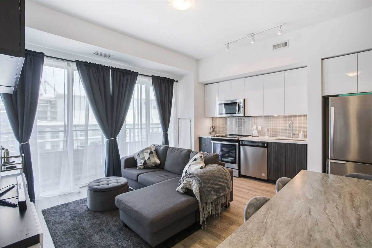 30 Shore Breeze Dr - Photo 1