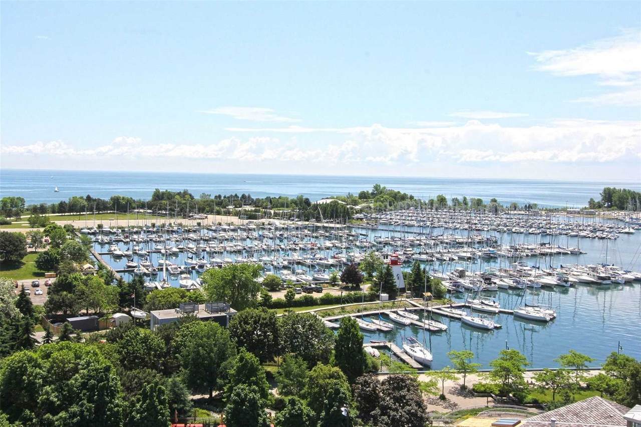 2261 Lake Shore Blvd - Photo 1