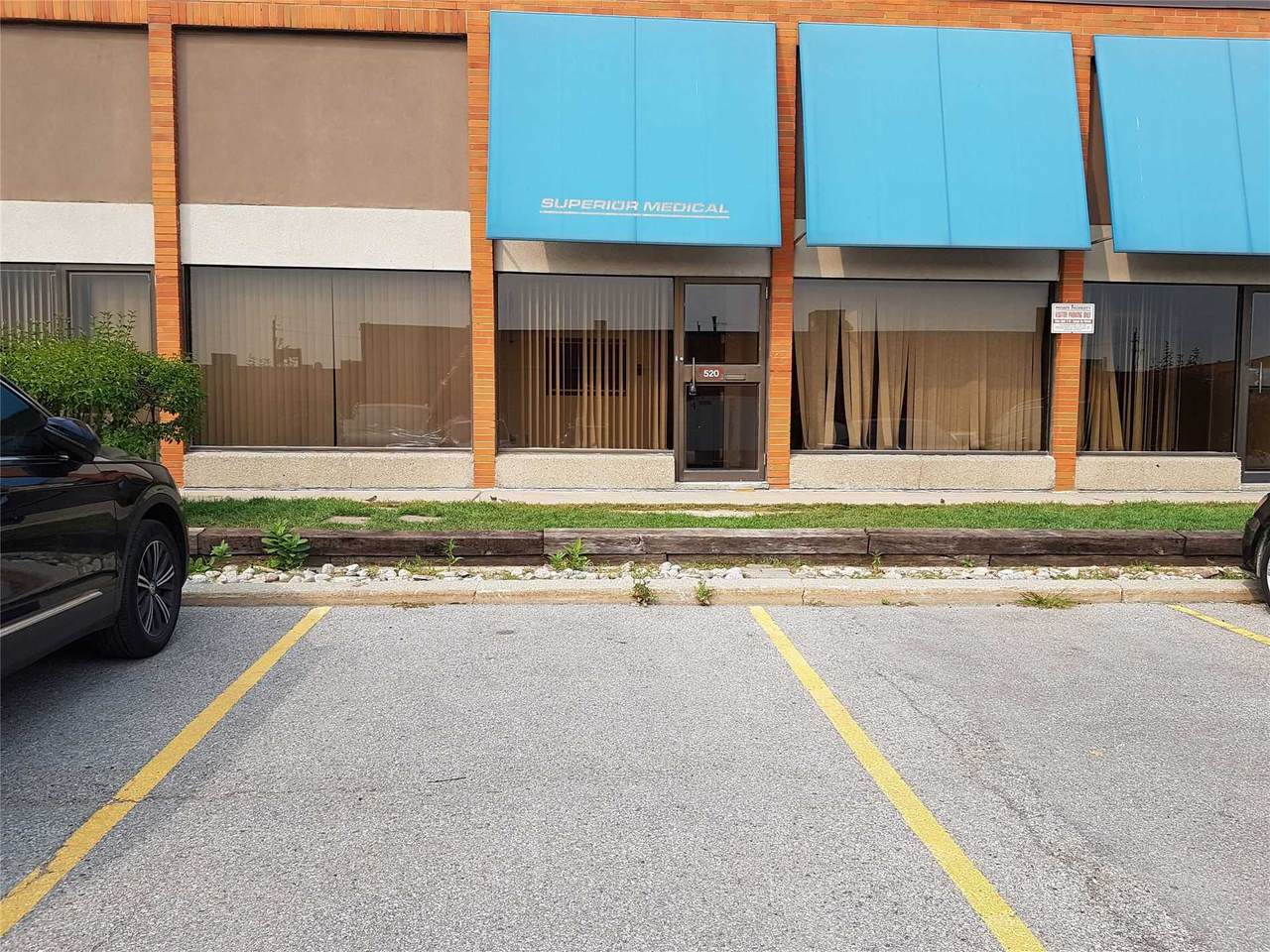 518-526 Champagne Dr - Photo 1