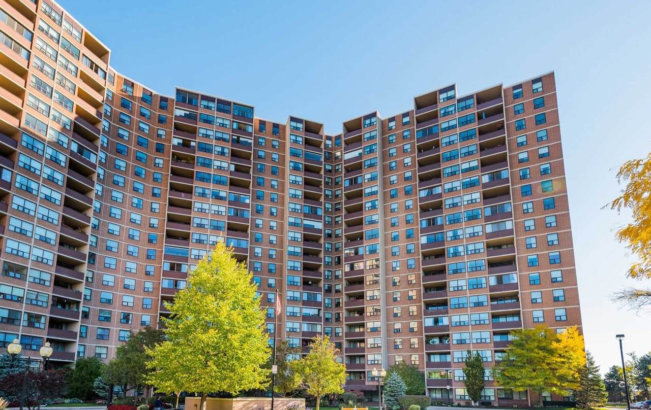716 The West Mall - Photo 1