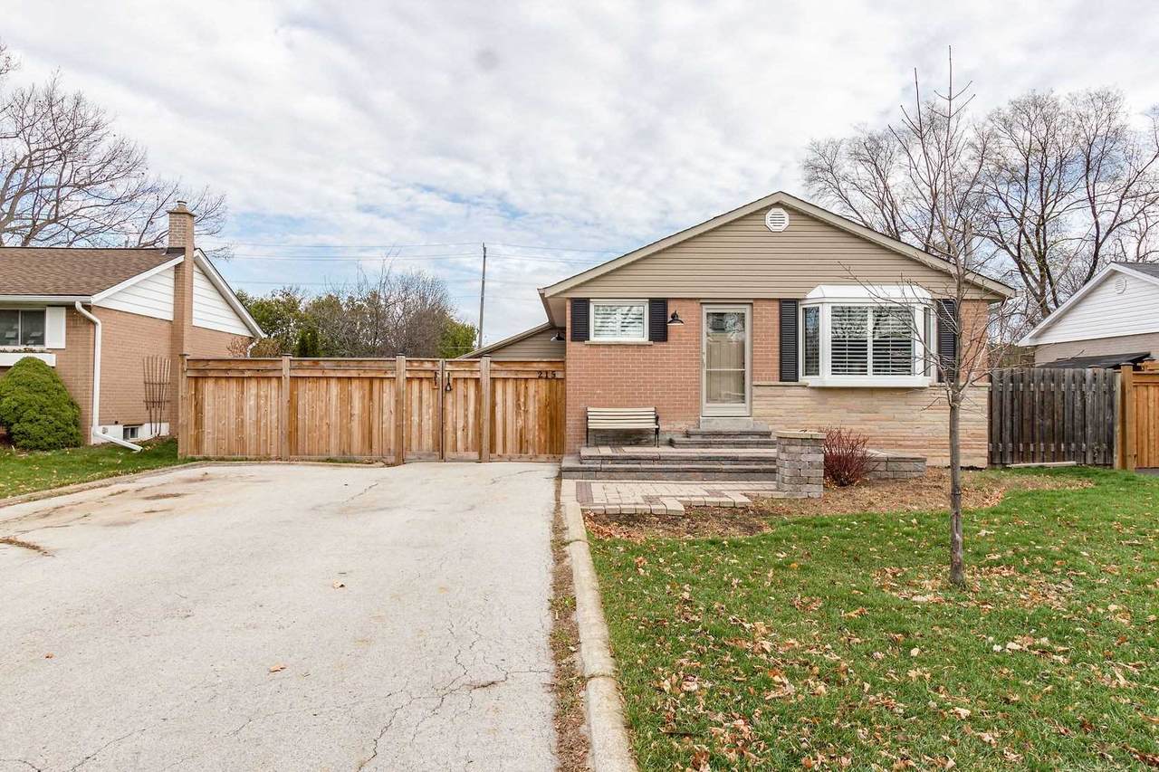 215 Hammersmith Crt - Photo 1