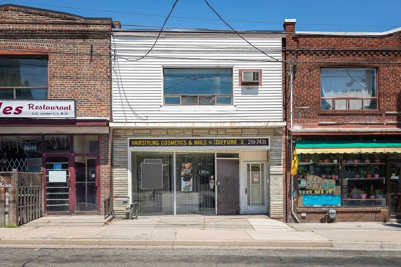 8 Mimico Ave - Photo 1