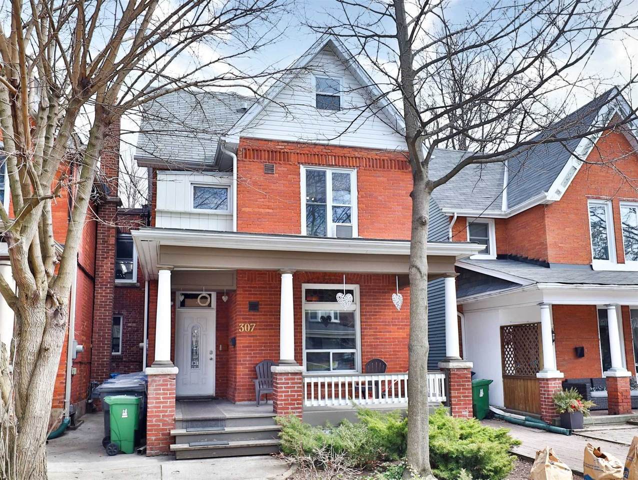 307 Pacific Ave - Photo 1