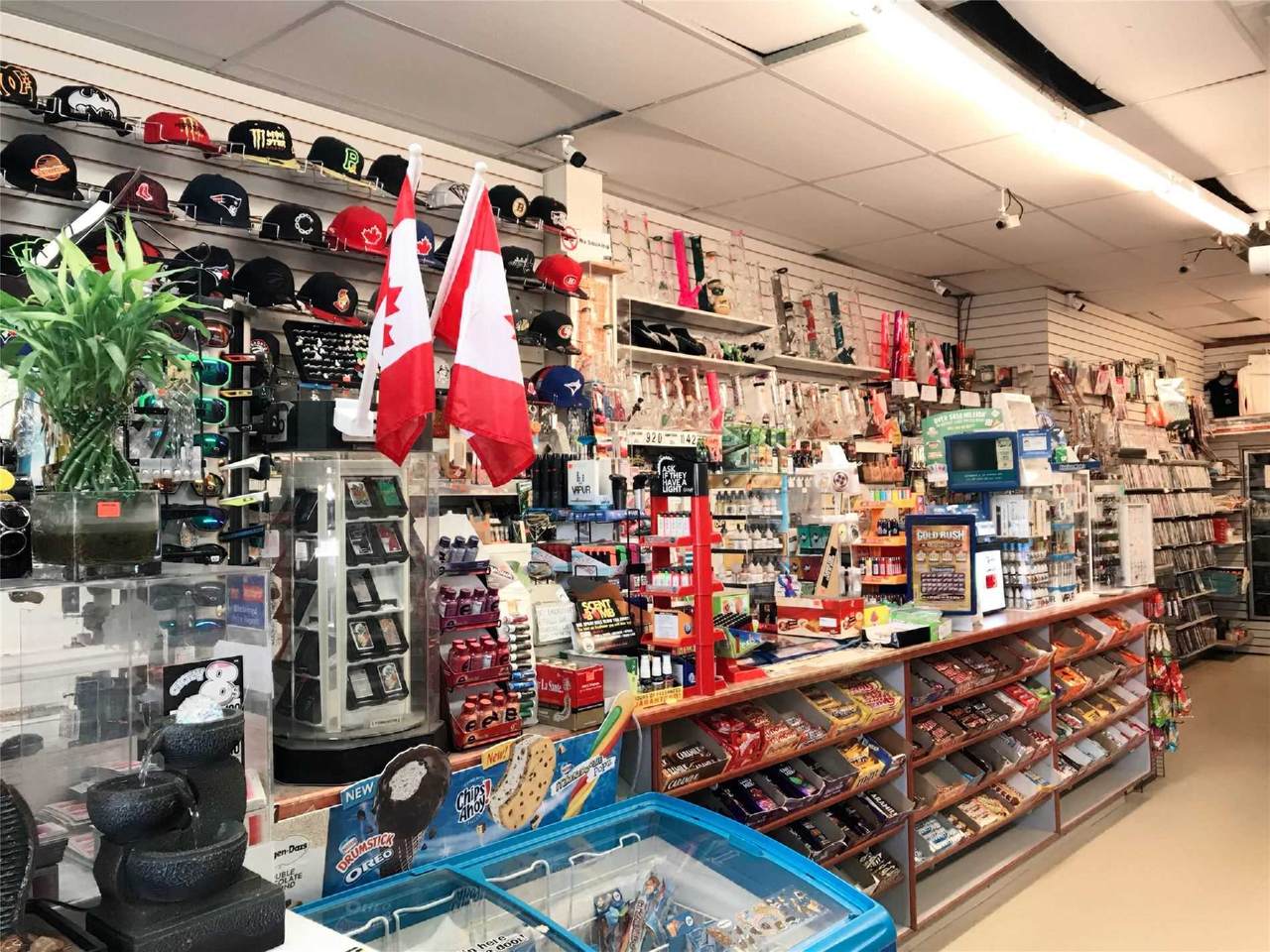 85 Broadway St - Photo 1